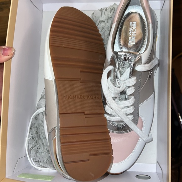 New Michael Kors ALLIE WRAP TRAINER METALLIC LEATHER sneaker size 10 new in box - Picture 12 of 12